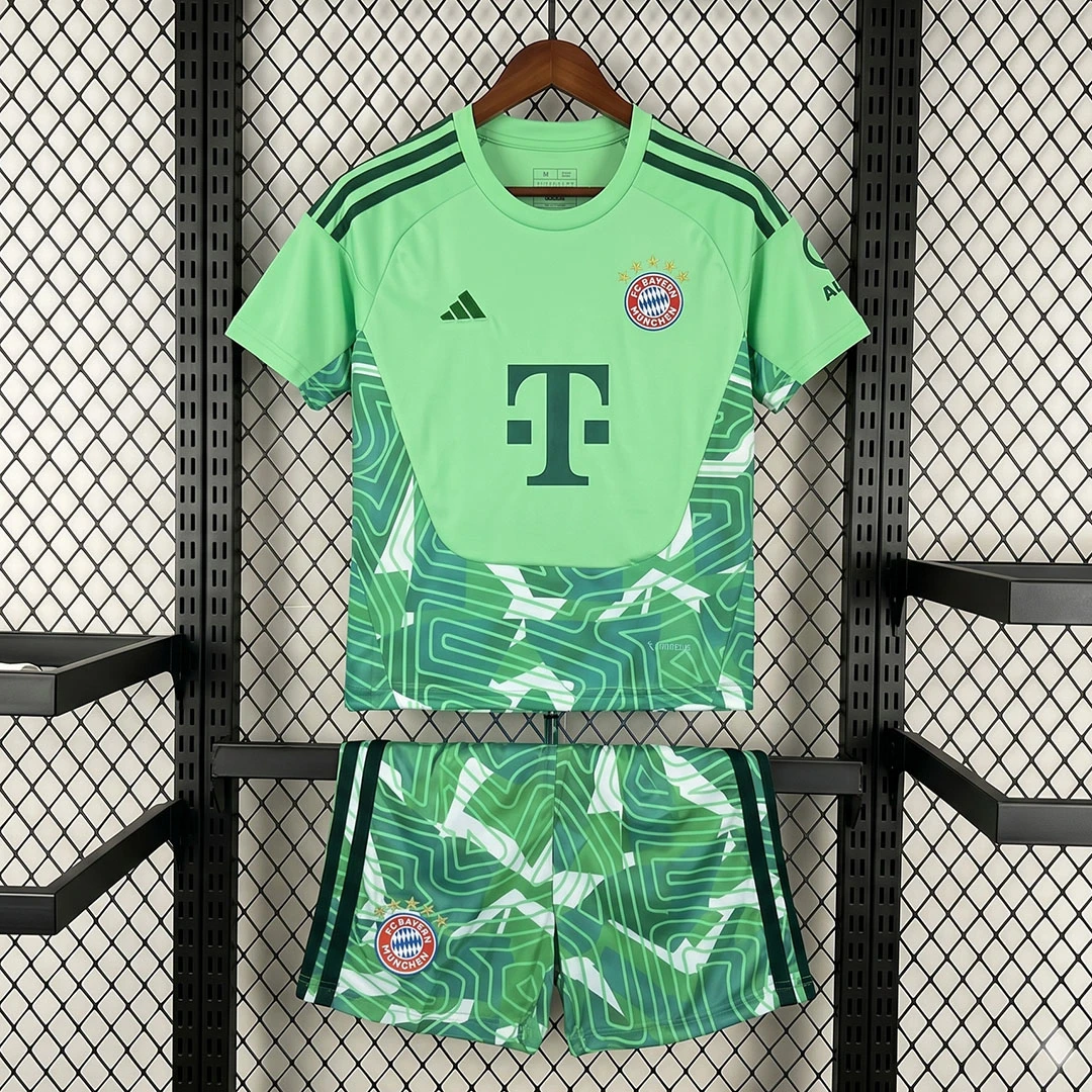 26/27 Bayern Munich Goalkeeper 1 Kids Soccer Jersey Size 16-28