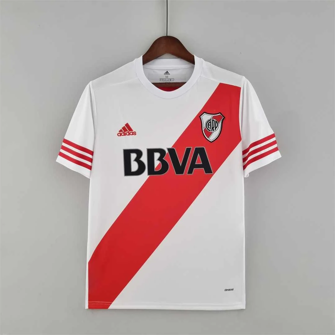 15-16 River Plate home