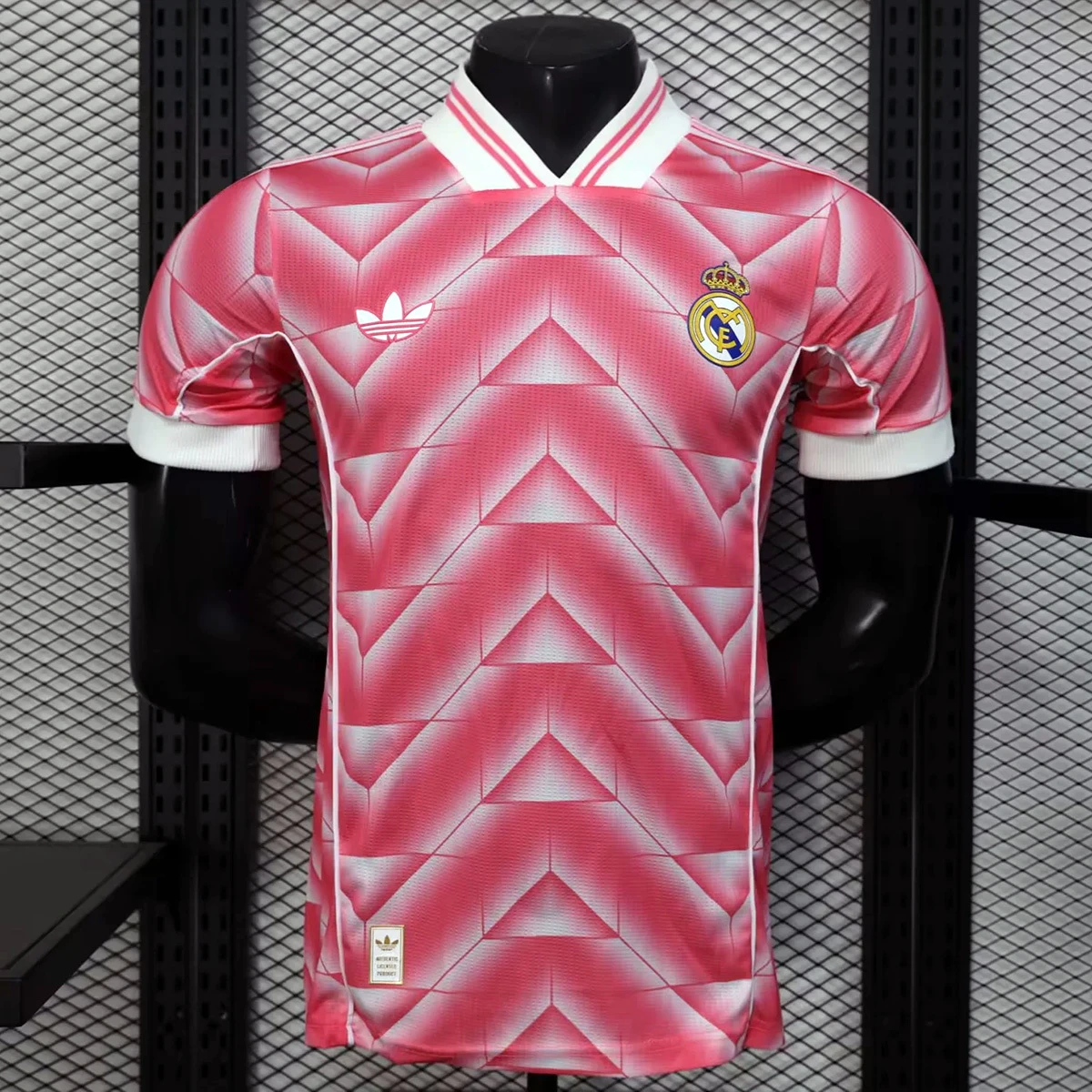 25/26 Real Madrid Lifestyle Pink Player Version Retro Soccer Jersey
