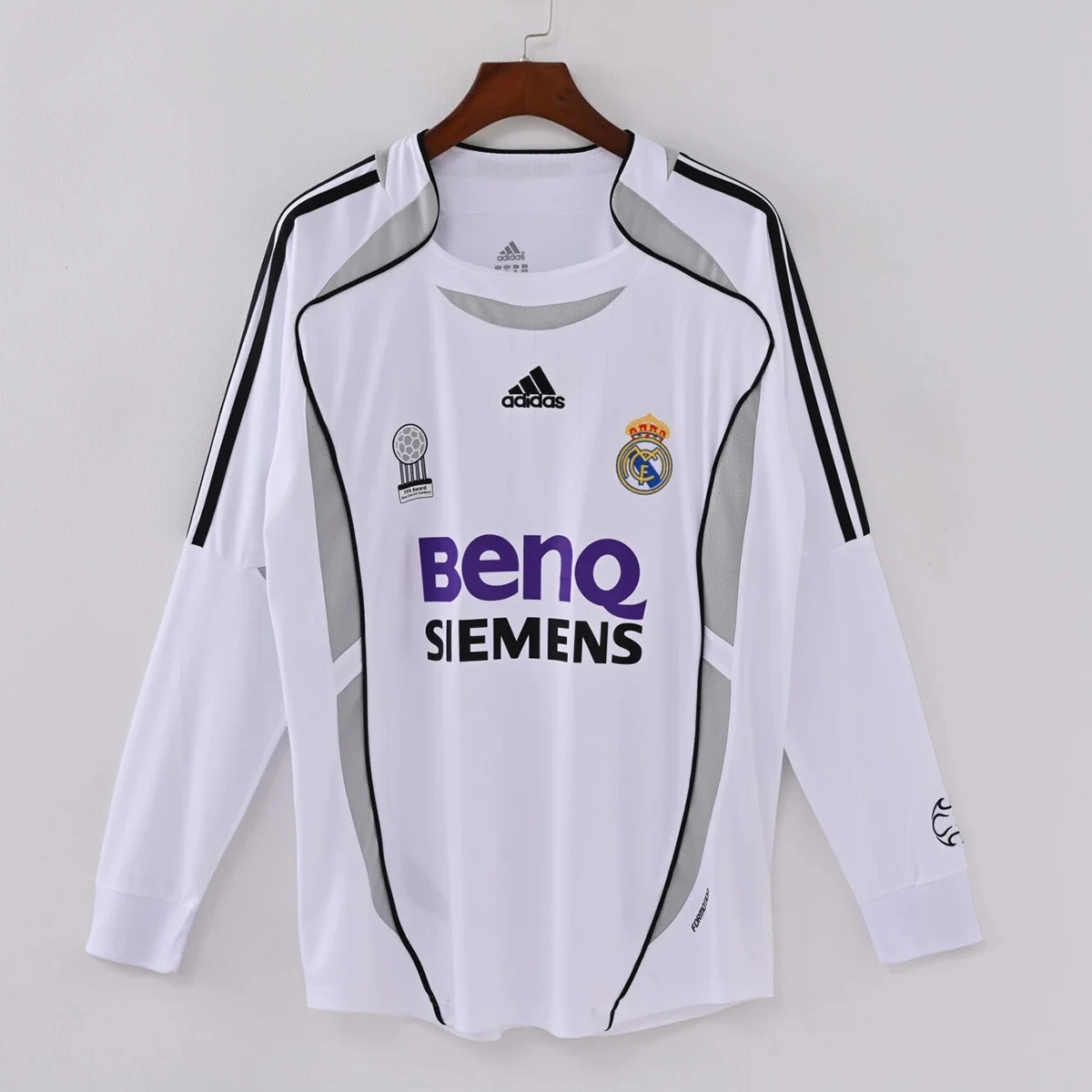 06/07 Real Madrid Home Long Sleeve Retro Soccer Jersey