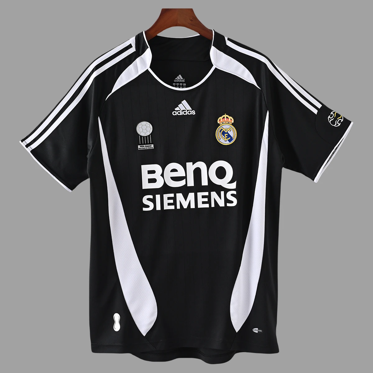 06/07 Real Madrid Away Retro Soccer Jersey