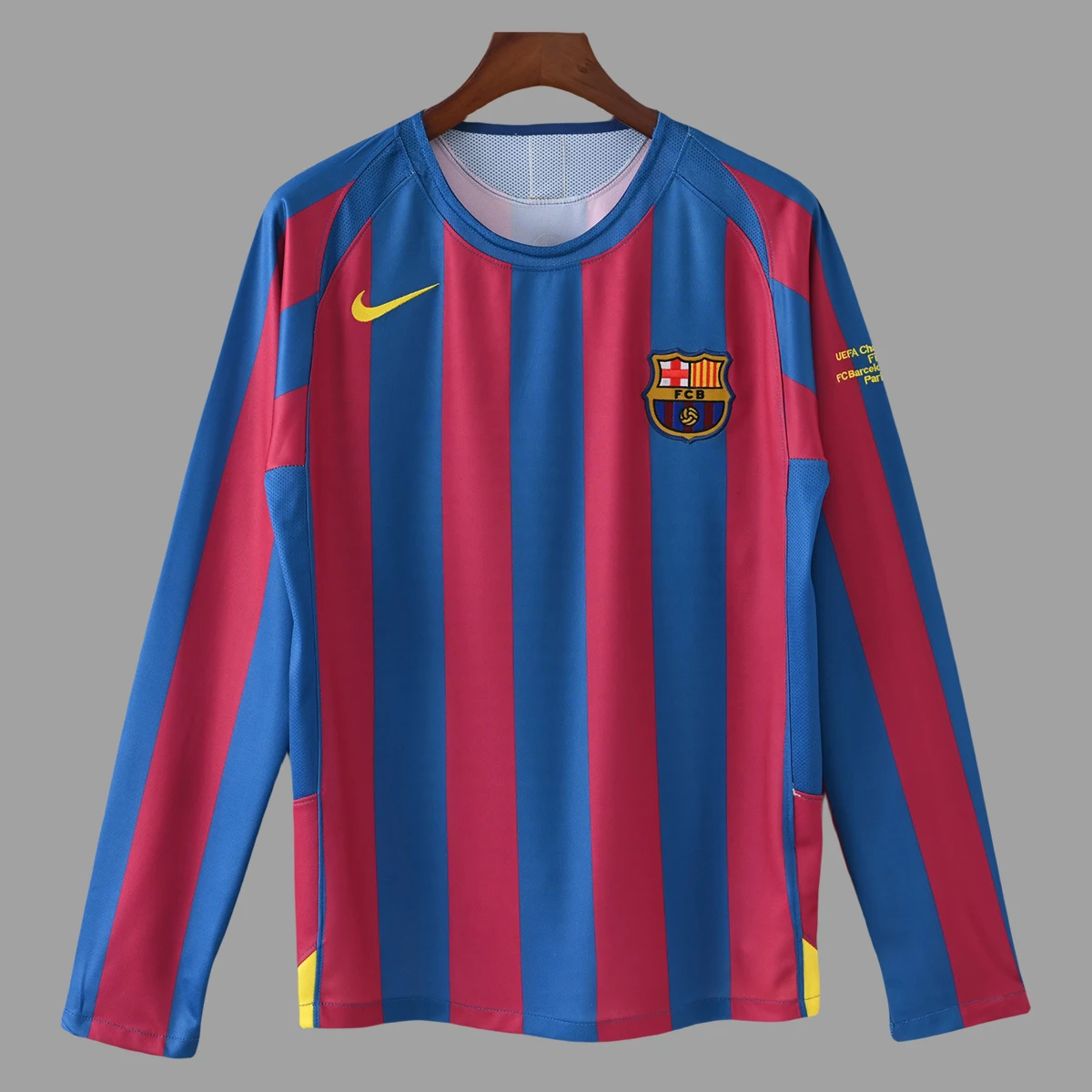 05/06 Barcelona Home Champions Final Long Sleeve Retro Soccer Jersey