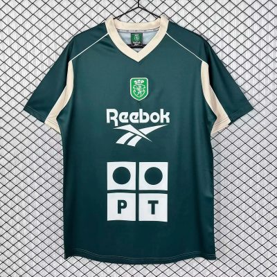 00/01 Sporting CP Lisbon Training Retro Soccer Jersey
