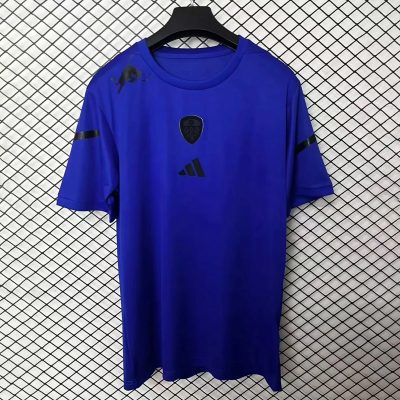 25/26 Leeds United Travel Shirt
