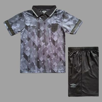 1990 England Blackout Kids Retro Soccer Jersey Size 16-28